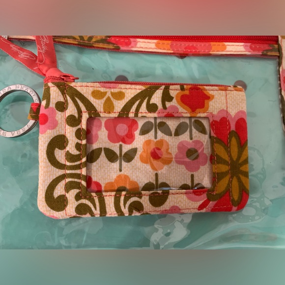 Vera Bradley Folkloric Beach Tote Bag + Matching Toiletry Bags & Key Wallet - Picture 14 of 15